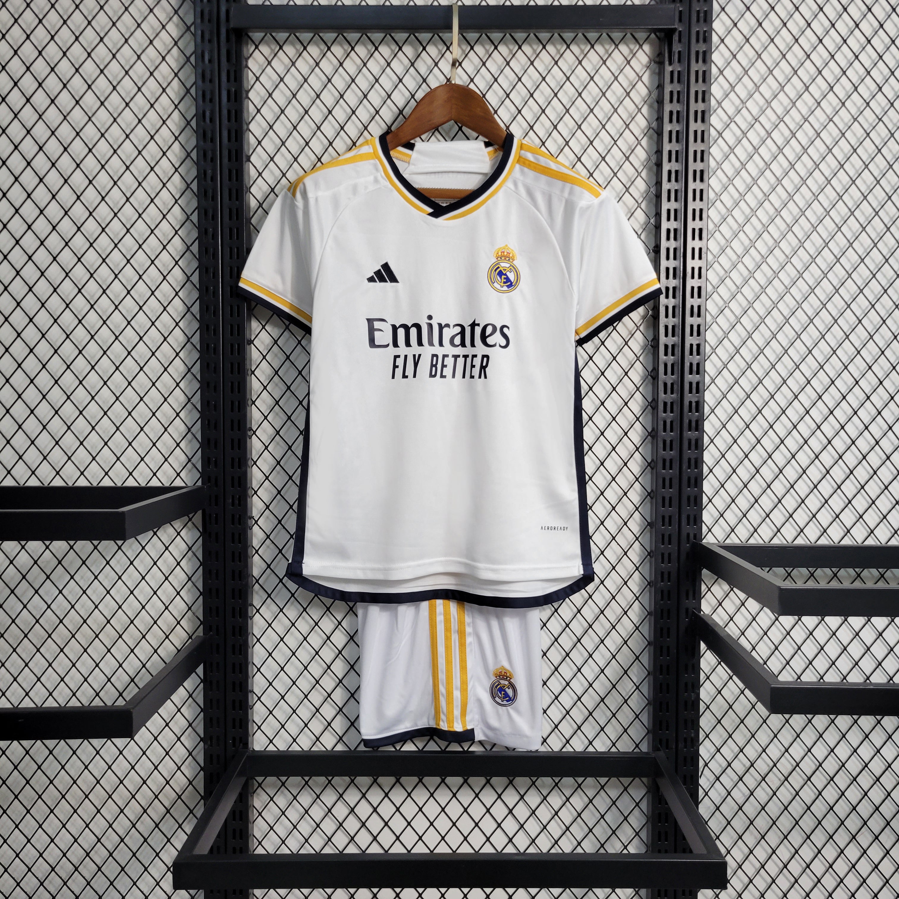 Kit Real Madrid Principal 23/24 Game Day