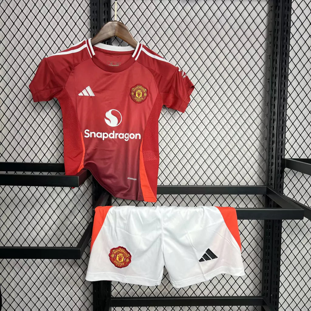 Kit - Manchester United Principal 24/25