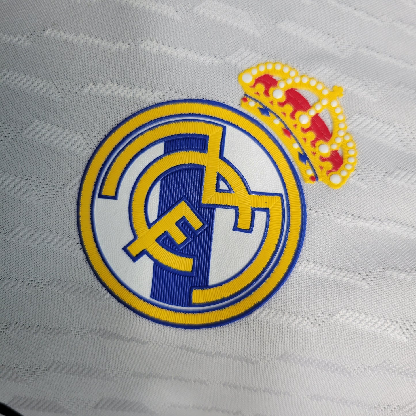 Real Madrid Home 23/24 - Versão Jogador - Game Day