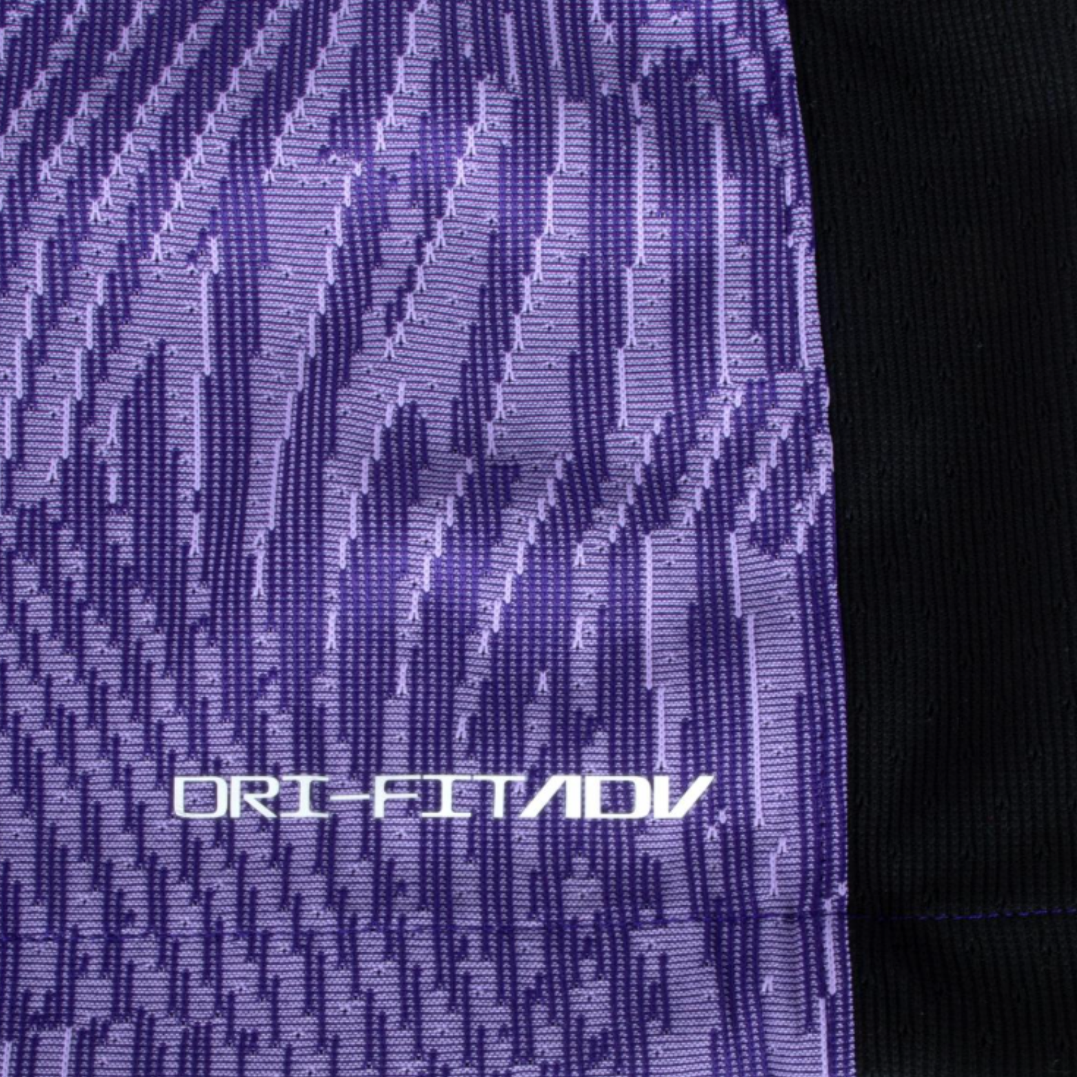 Liverpool Terceiro 23/24