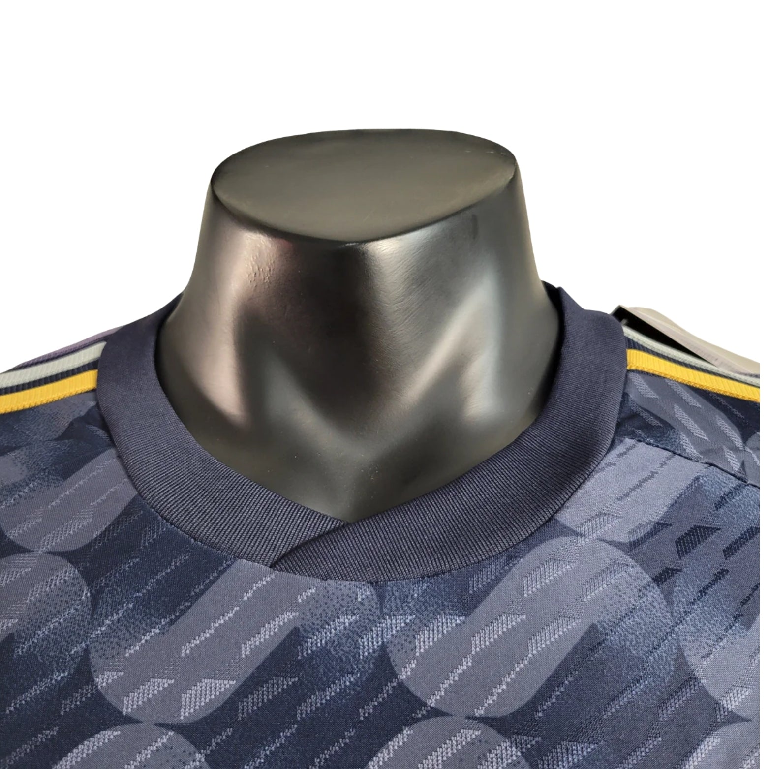 Real Madrid Extérieur 23/24 - Version Joueur