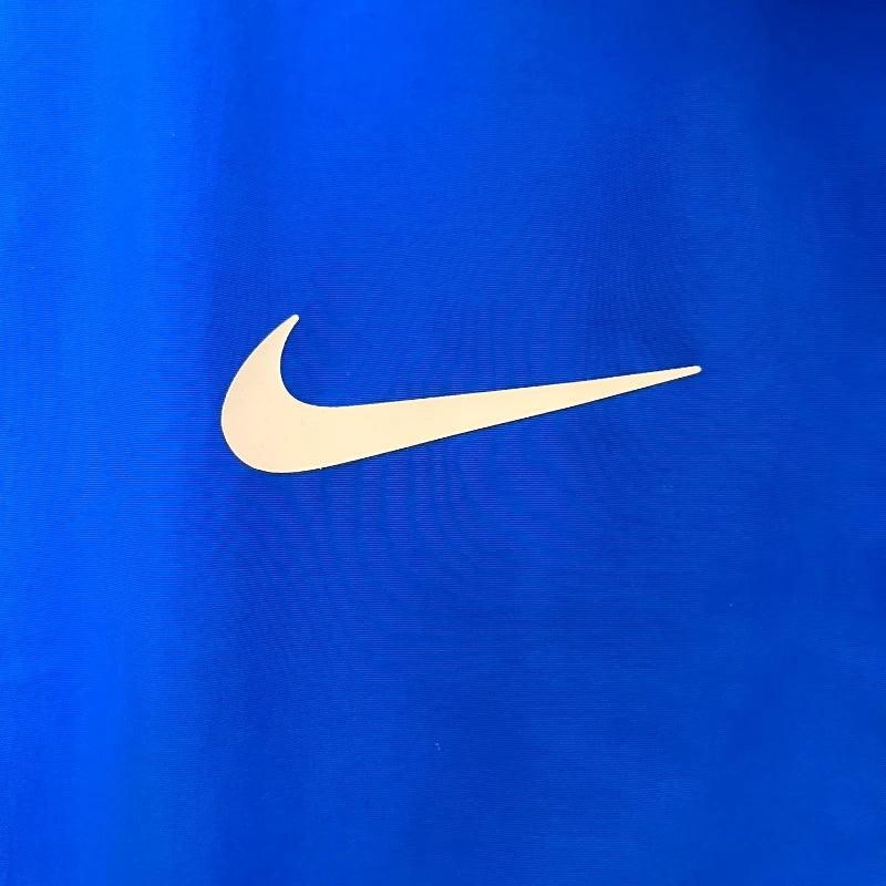 Coupe-Vent - France.