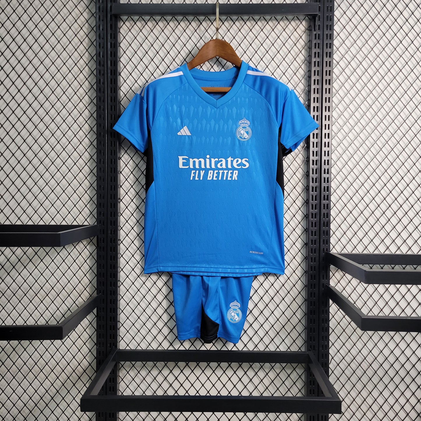 Kit - Real Madrid Goalkeeper 23/24 - Game Day