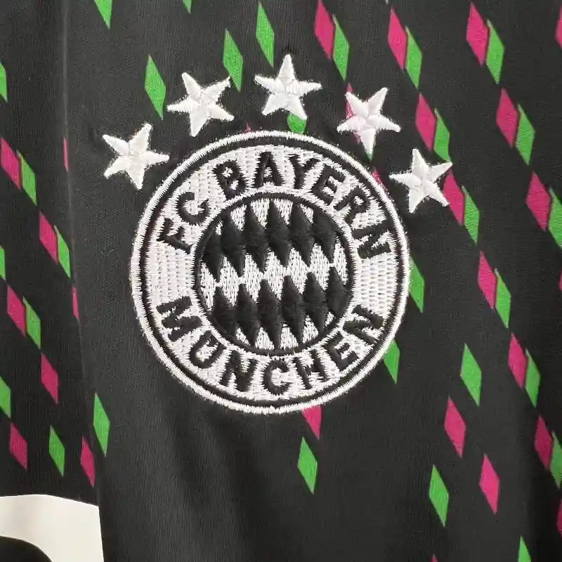 Kit - Bayern Munique Alternativa 23/24