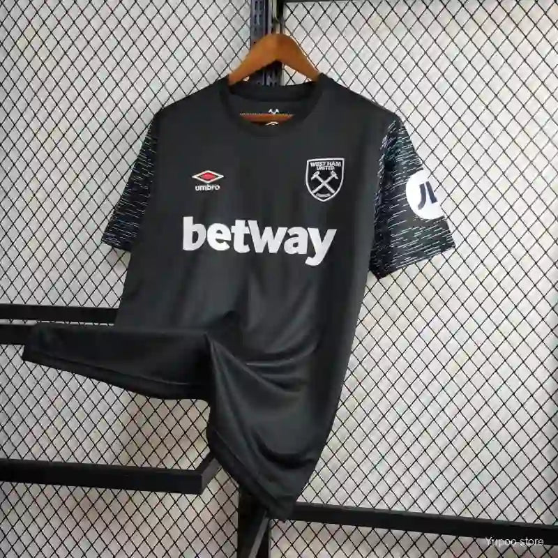 West Ham Terceiro 24/25