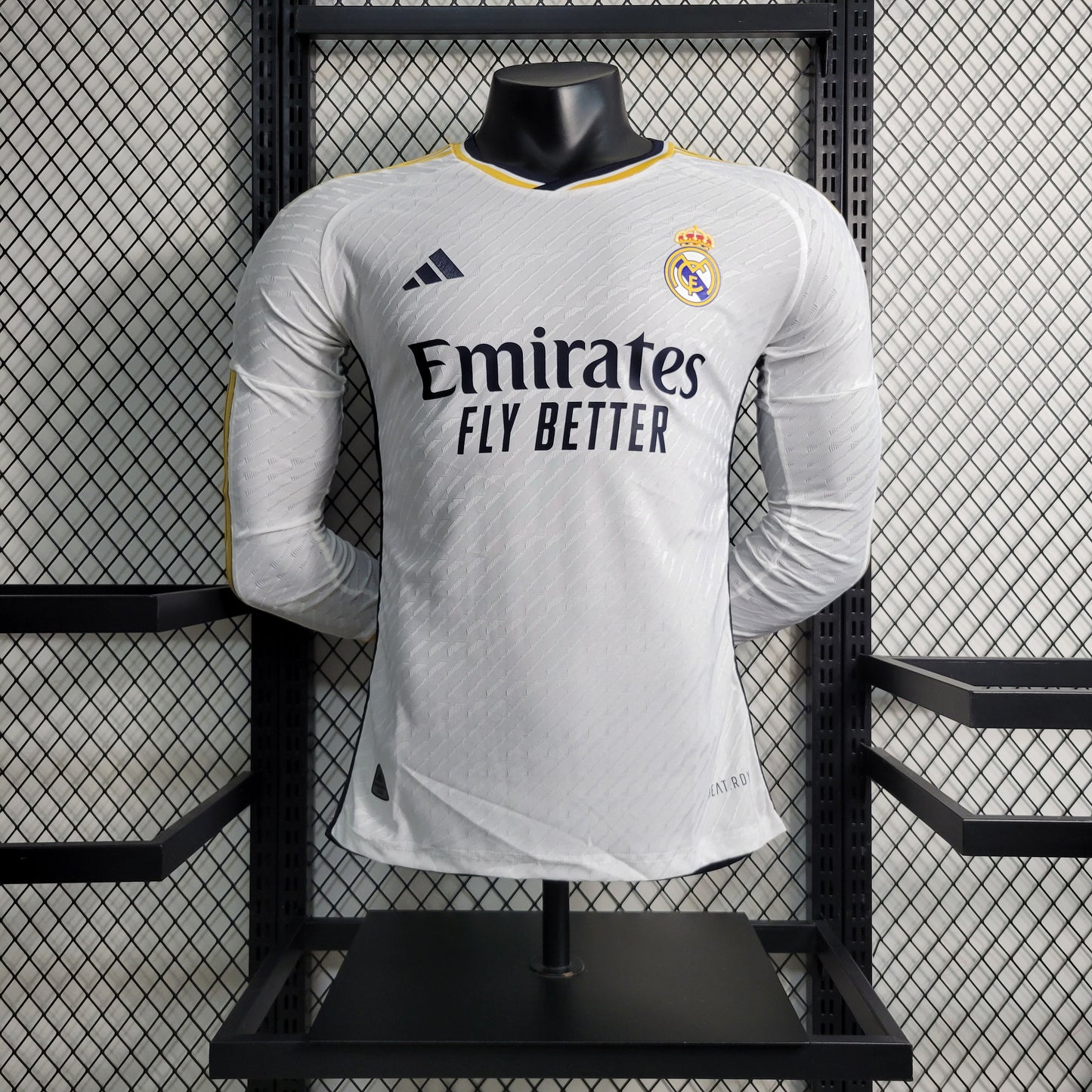 Real Madrid Home 23/24 - Manga Comprida - Versão Jogador - Game Day