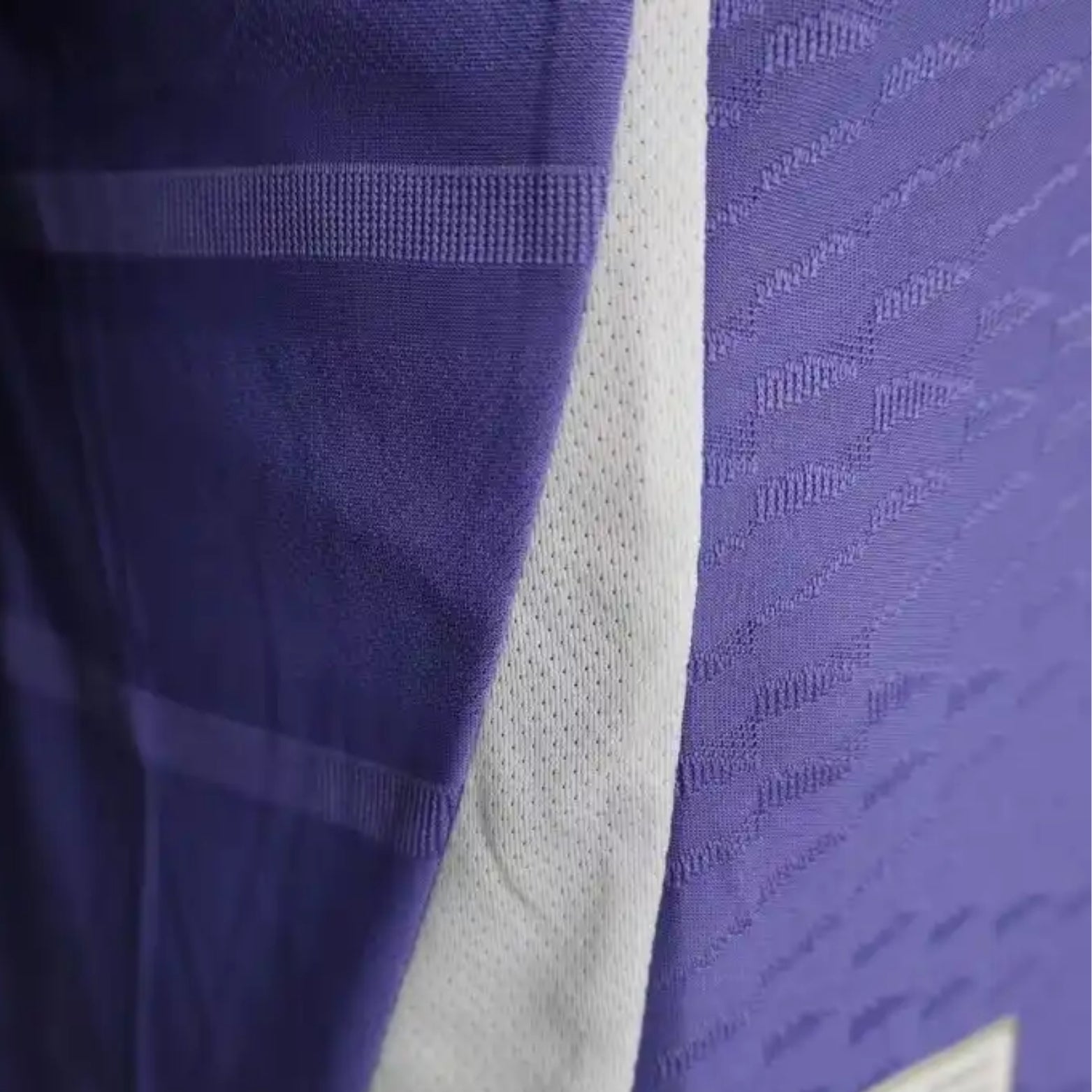 Real Madrid Edição Especial 24/25 - Versão Jogador