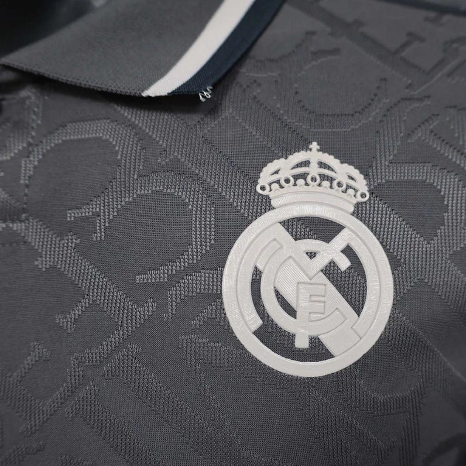 Real Madrid Terceiro 24/25 - Versão Jogador