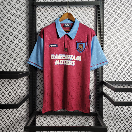 West Ham Home 96/97 - Game Day