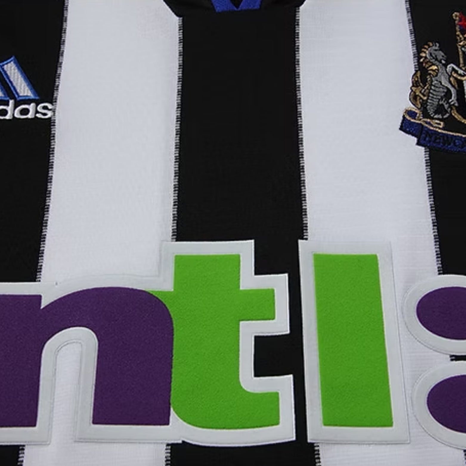 Newcastle Home 00/01