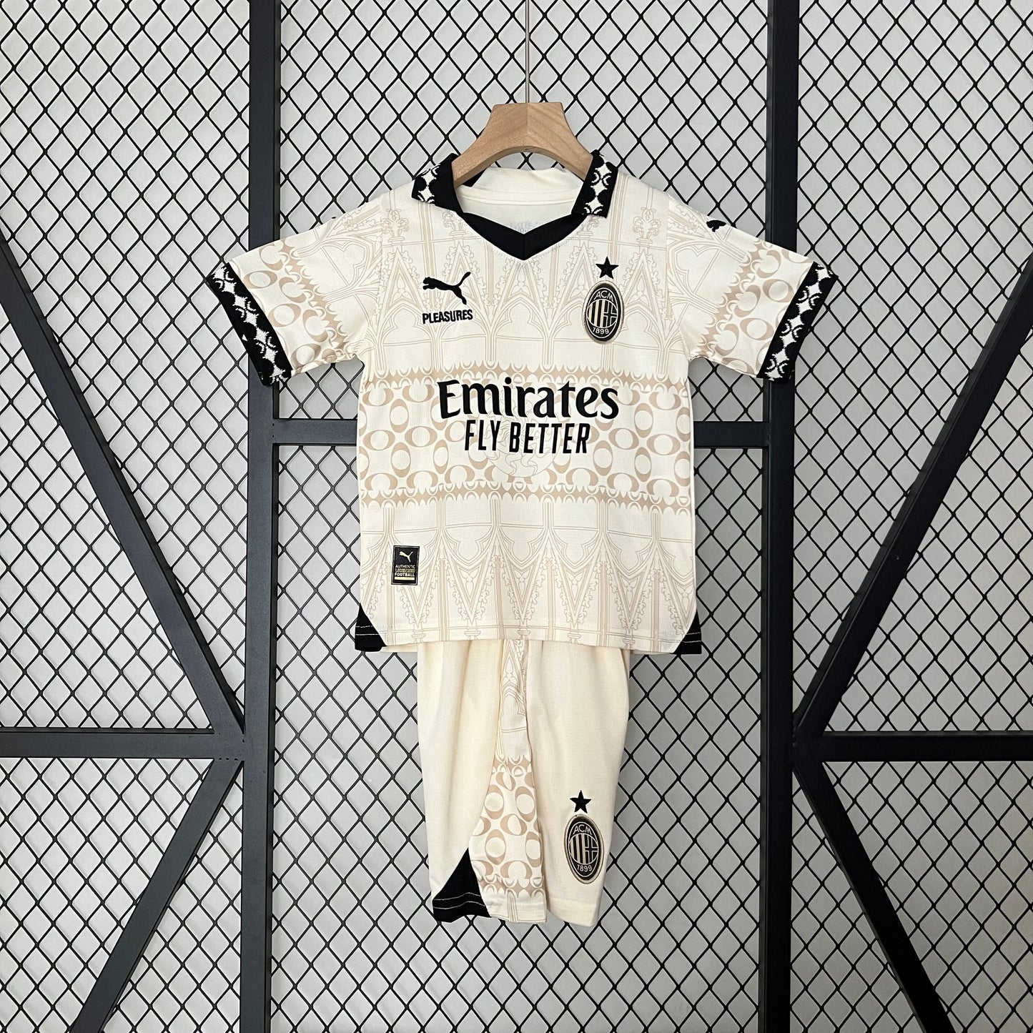 Kit - AC Milan Quarto 23/24 - Game Day