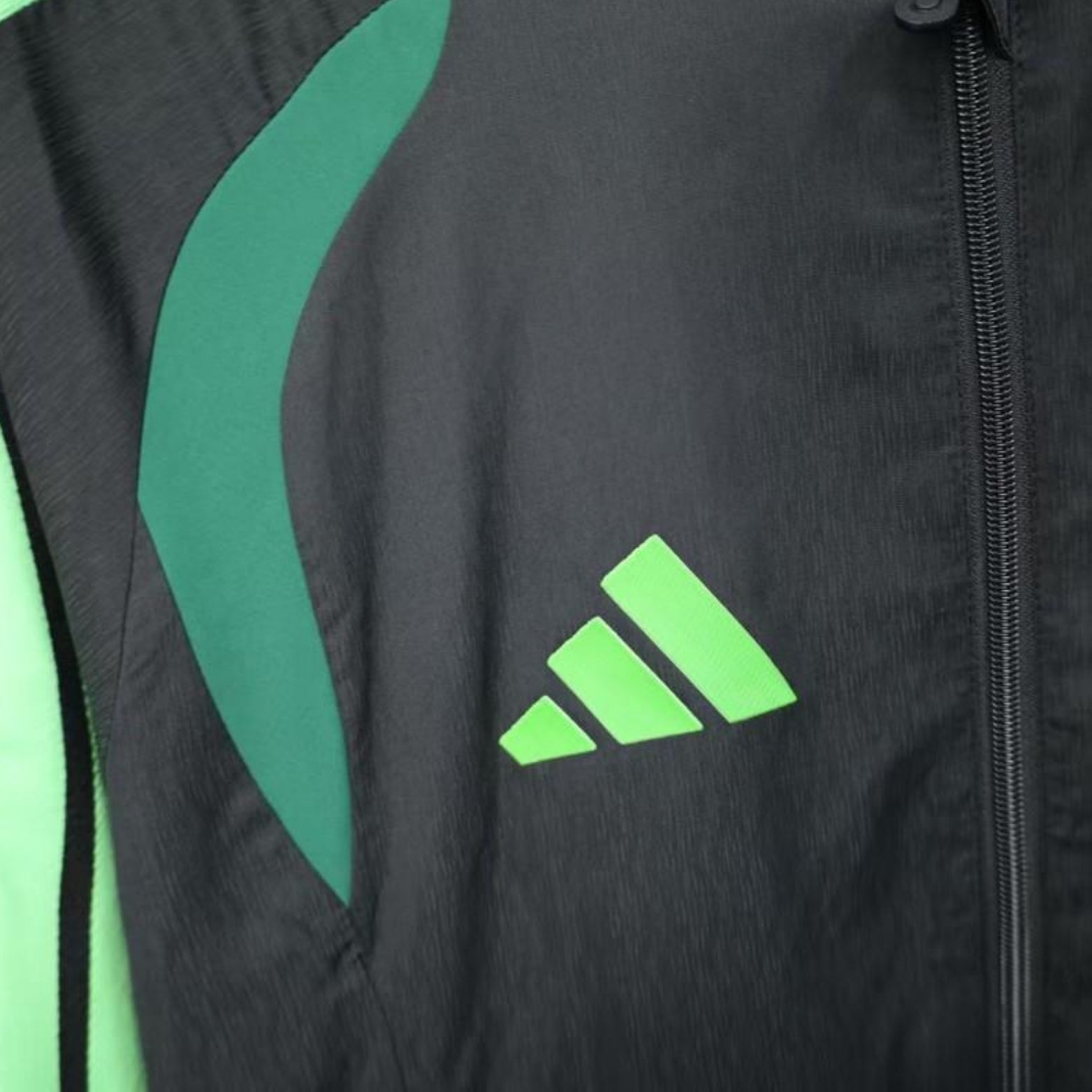 Corta-Vento - México 25/26