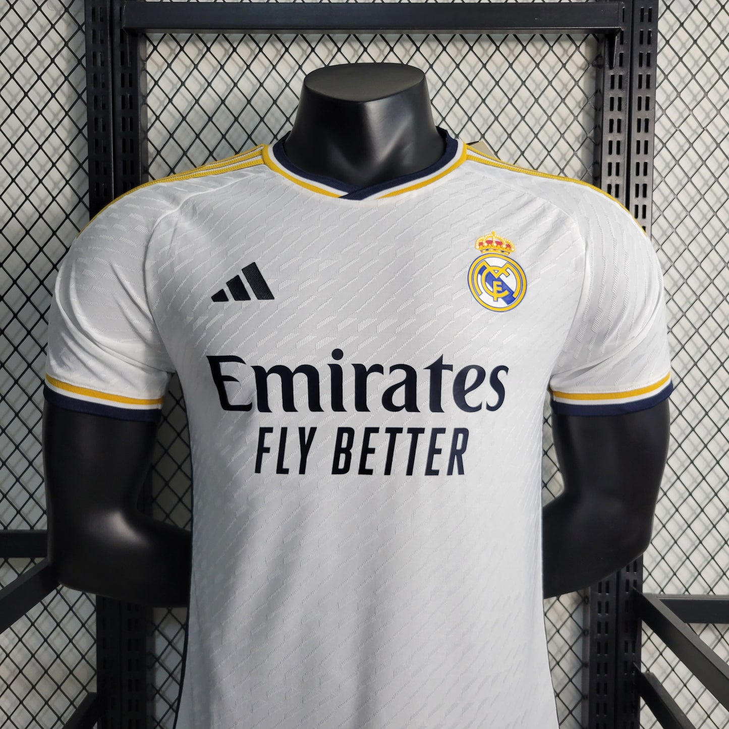 Real Madrid Home 23/24 - Versão Jogador - Game Day