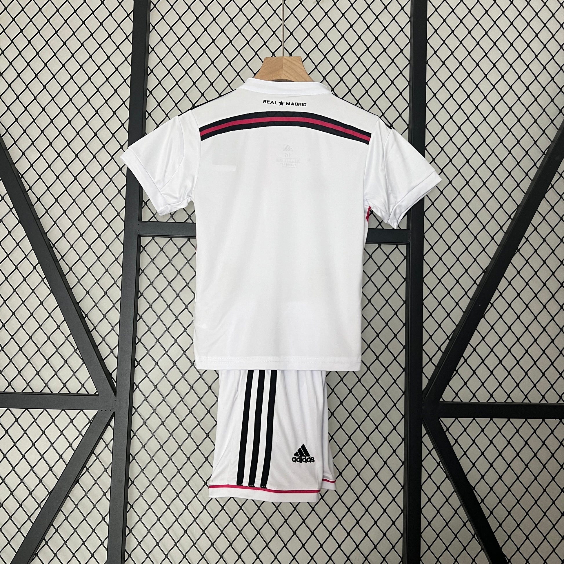 Kit - Real Madrid Principal 14/15 - Game Day