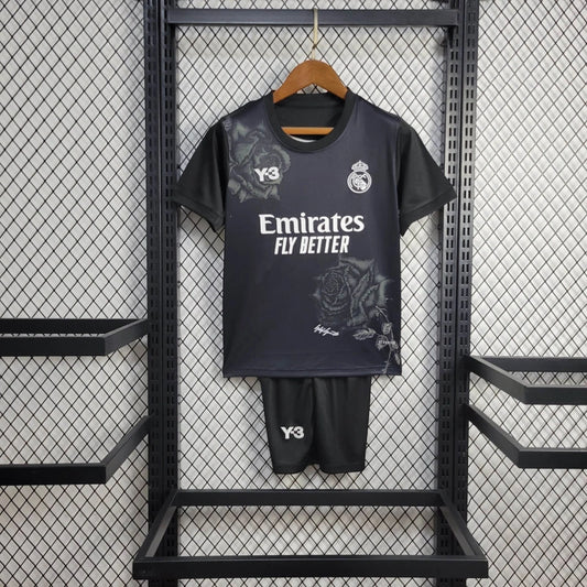 Kit - Real Madrid Goalkeeper 23/24 - Y-3 Collection