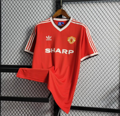 Manchester United Home 83/84 - Game Day