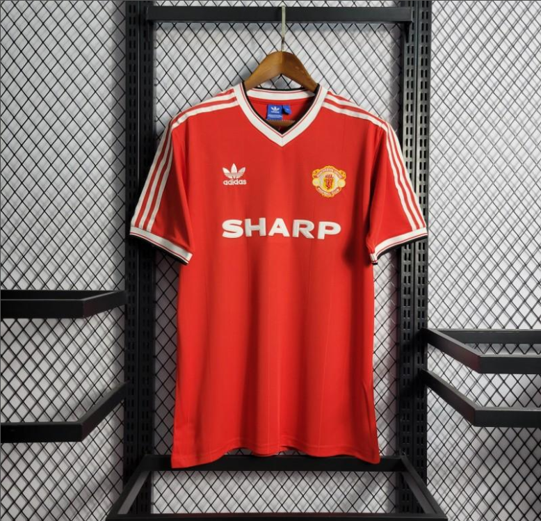 Manchester United Home 83/84 - Game Day