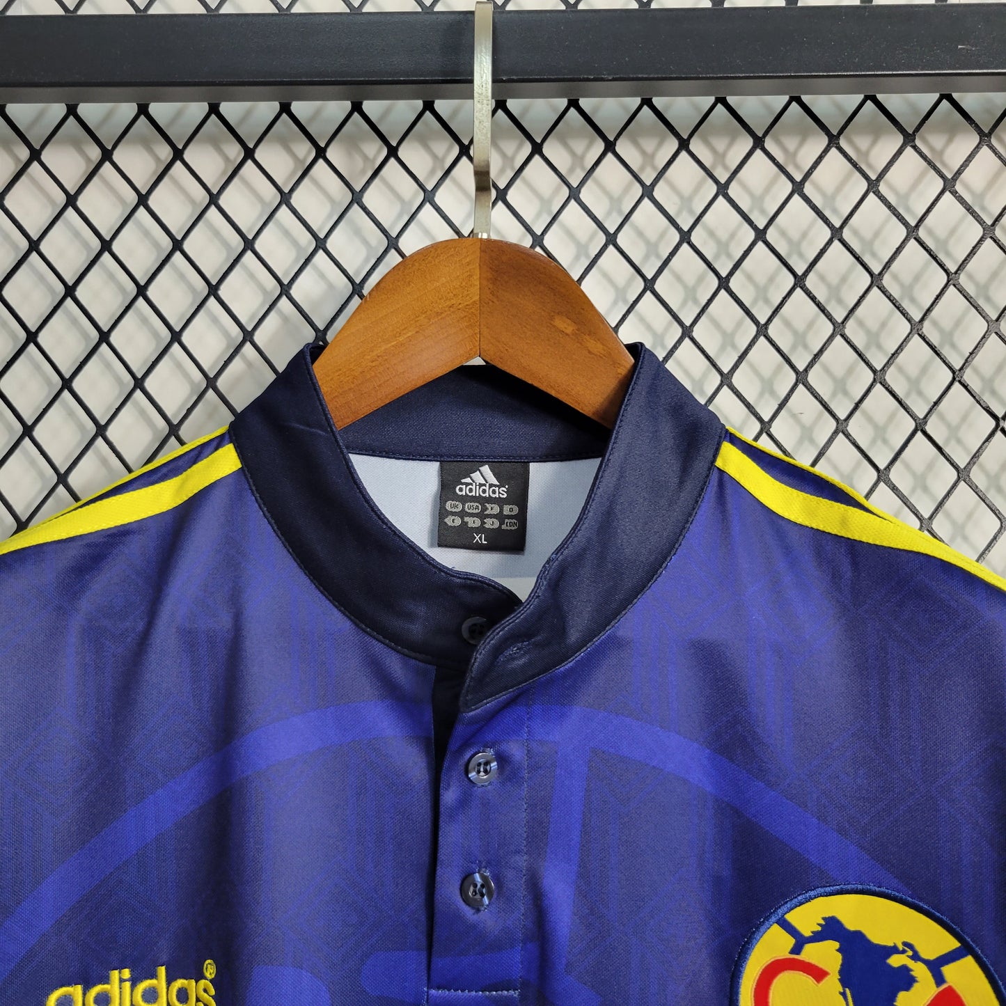 Colombia Away 98/99 - Game Day