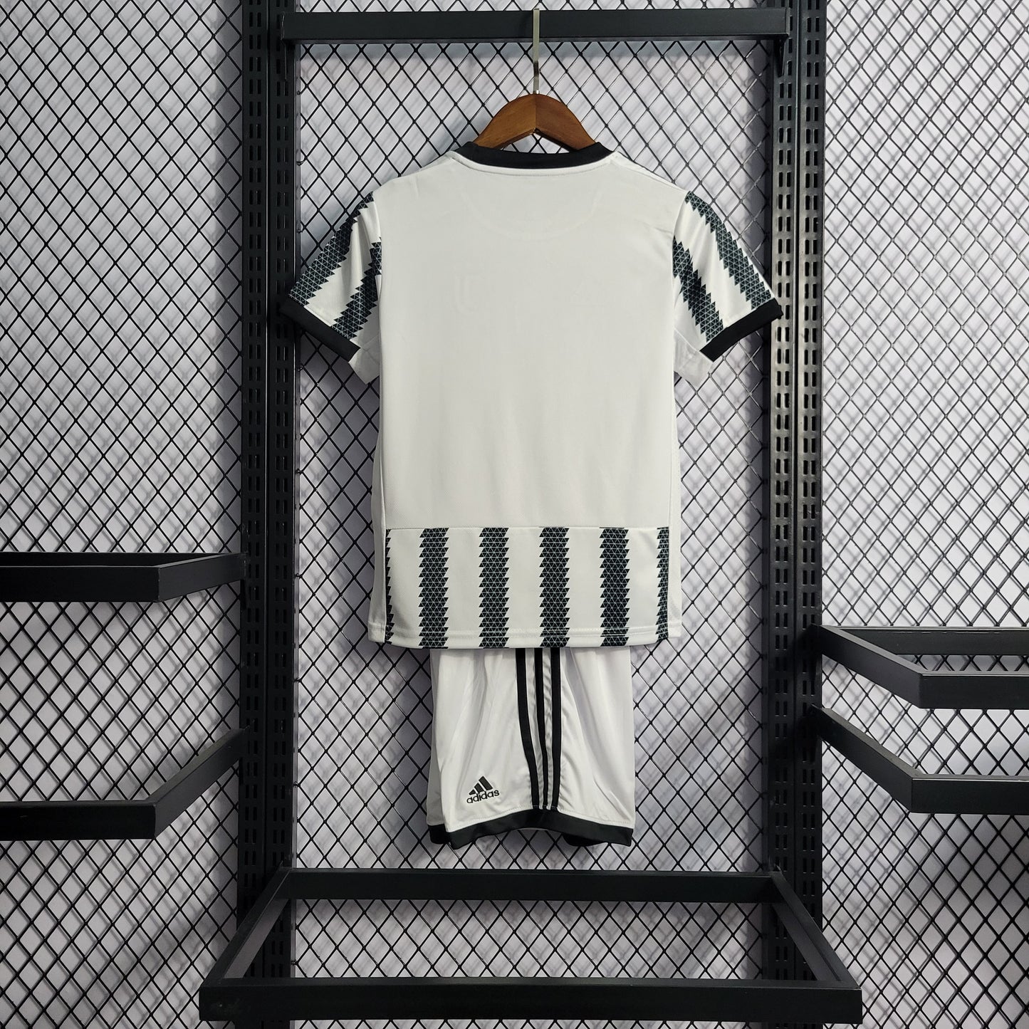 Kit - Juventus Principal 22/23 - Game Day