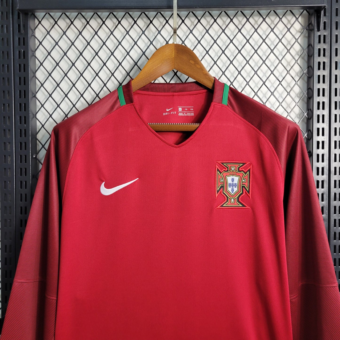 Portugal Home 16/17 - Manga Comprida - Game Day