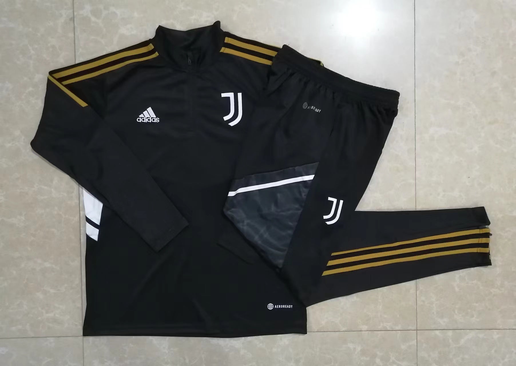 Juventus 23/24 - Fato de Treino - 1/2 Zip