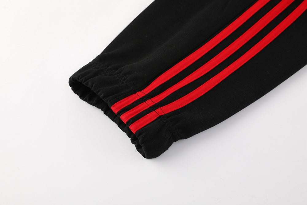 Manchester United 24/25 - Fato de Treino c/Capuz