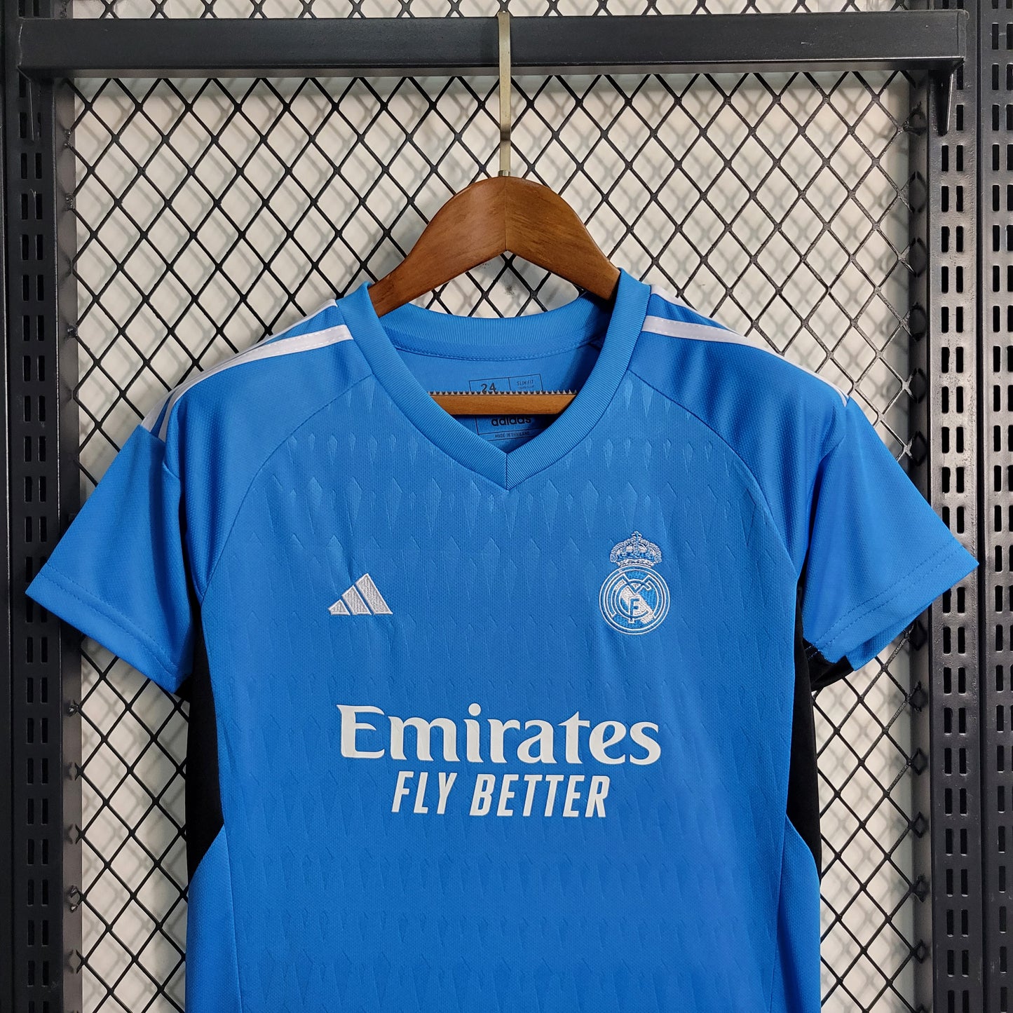 Kit - Real Madrid Goalkeeper 23/24 - Game Day